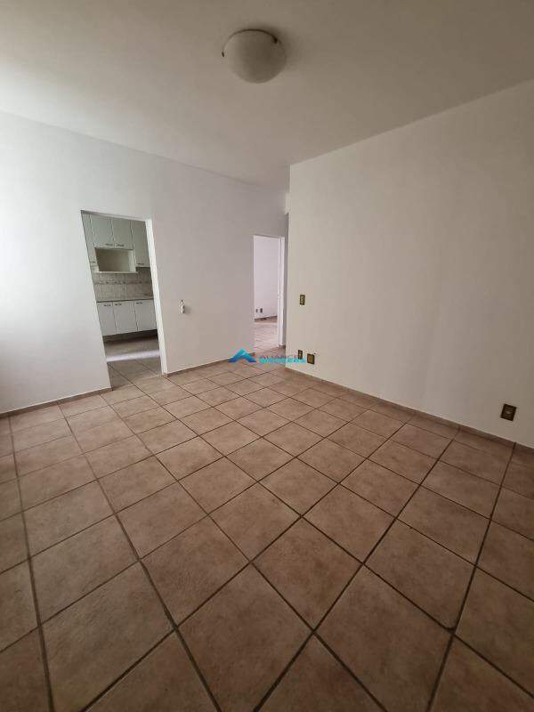 Apartamento para alugar com 2 quartos, 56m² - Foto 3