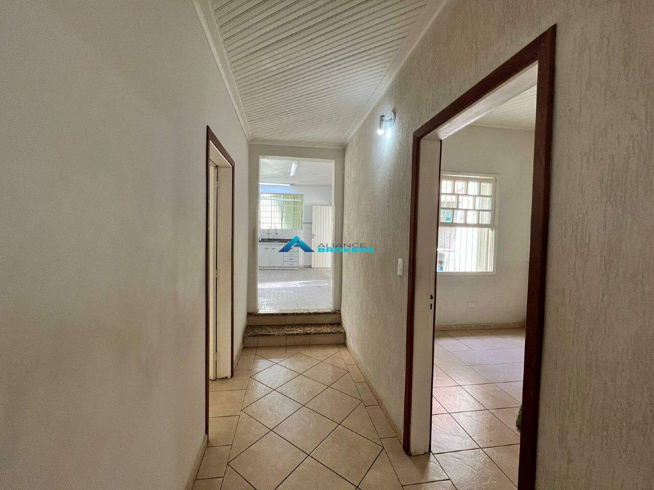 Casa à venda com 3 quartos, 137m² - Foto 7