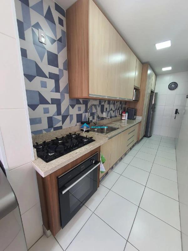 Apartamento à venda com 3 quartos, 81m² - Foto 12