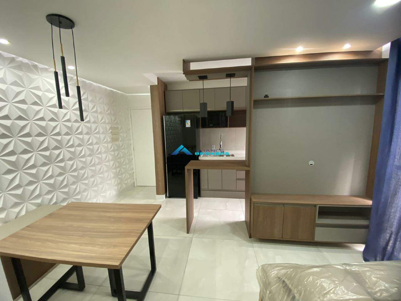 Apartamento à venda com 2 quartos, 46m² - Foto 1