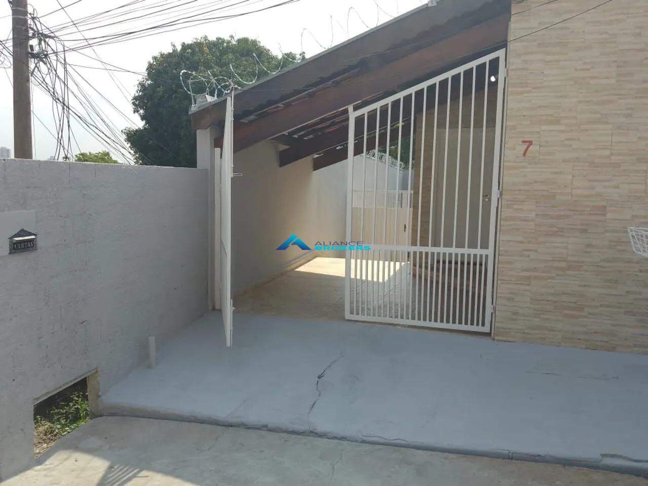 Casa à venda com 4 quartos, 149m² - Foto 2