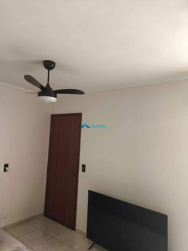 Apartamento à venda com 2 quartos, 49m² - Foto 3