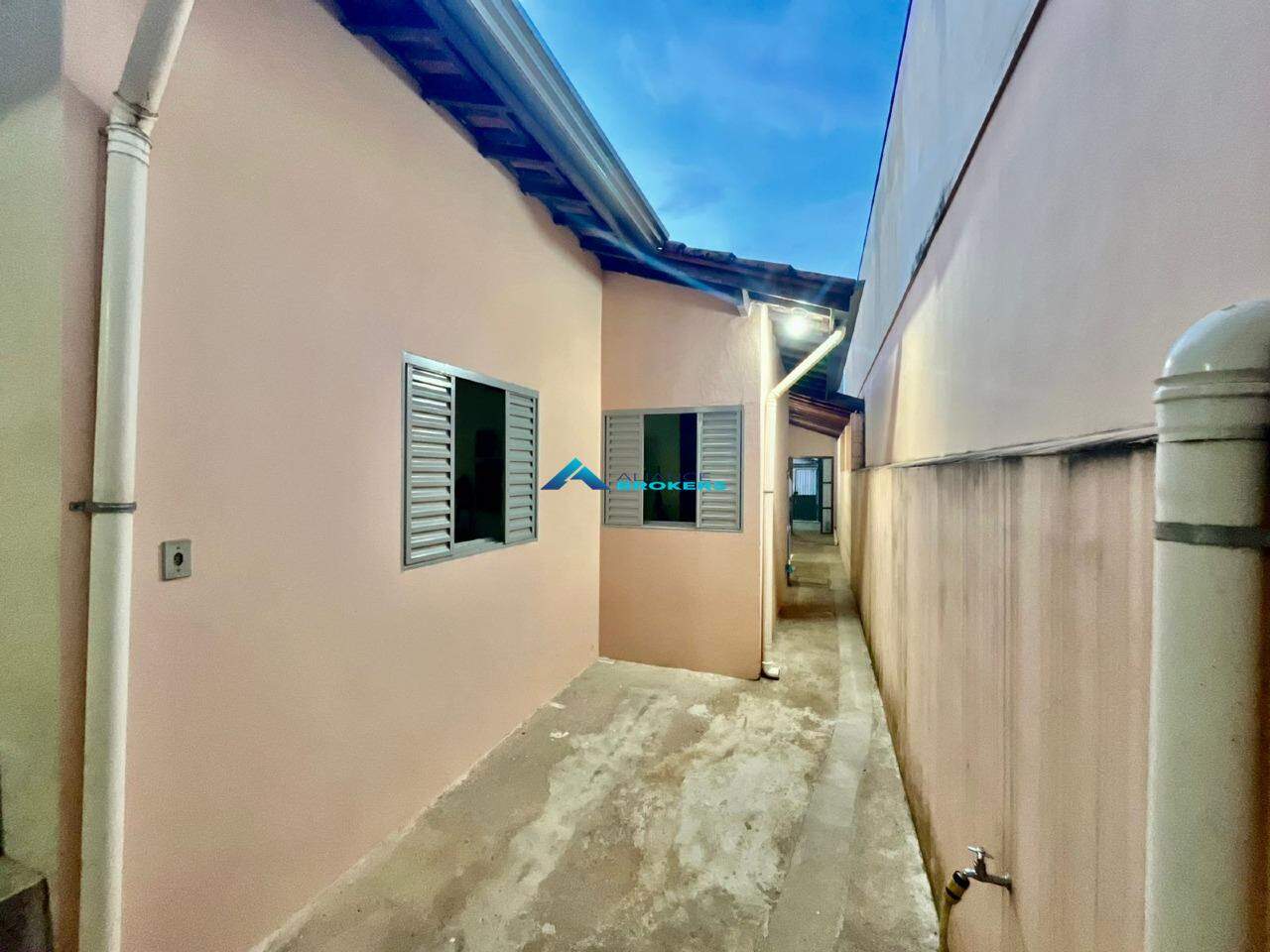 Casa à venda com 2 quartos, 135m² - Foto 5