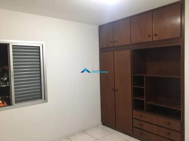 Apartamento para alugar com 2 quartos, 85m² - Foto 6