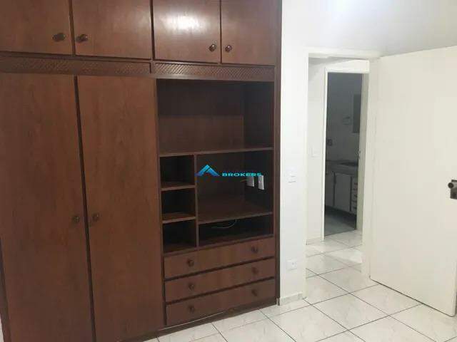 Apartamento para alugar com 2 quartos, 85m² - Foto 9