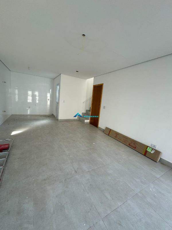 Casa à venda com 3 quartos, 101m² - Foto 18