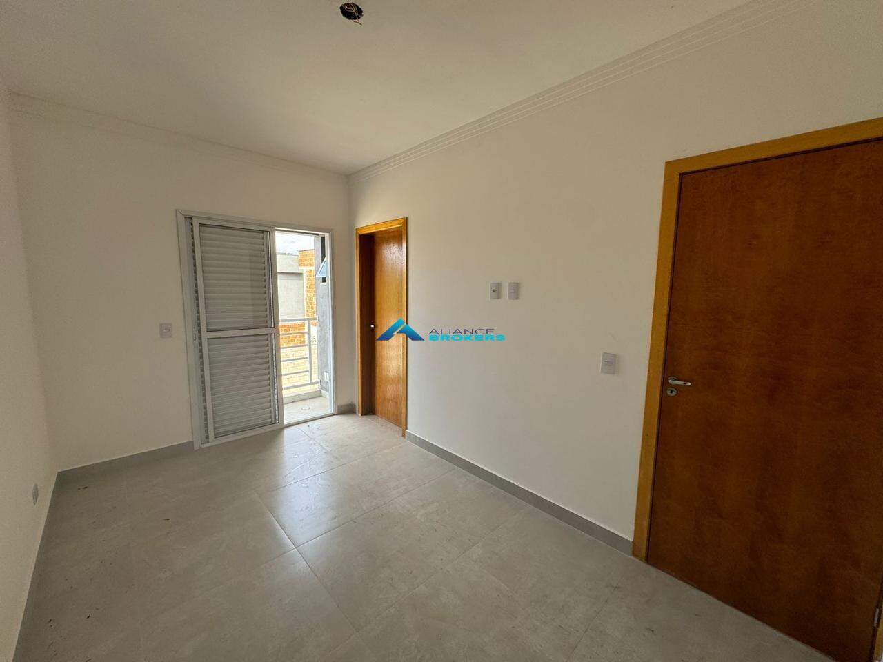 Casa à venda com 3 quartos, 101m² - Foto 8