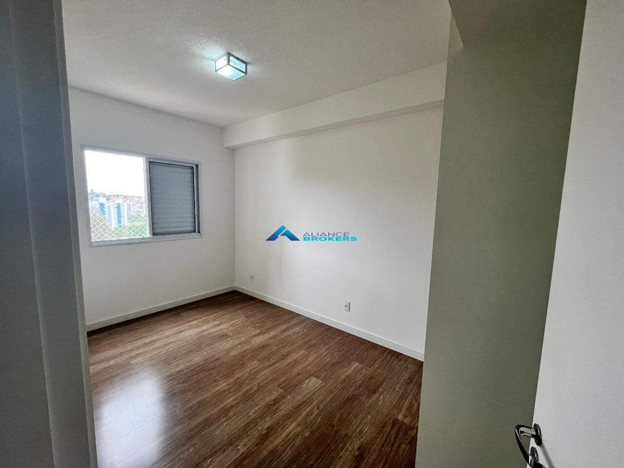 Apartamento para alugar com 2 quartos, 65m² - Foto 17
