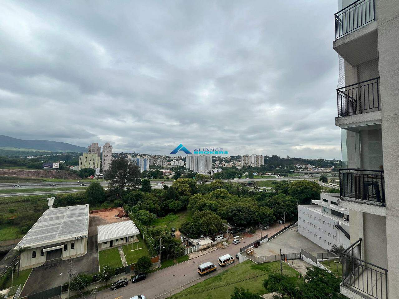 Apartamento para alugar com 2 quartos, 65m² - Foto 21