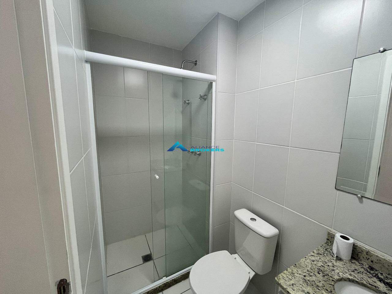 Apartamento para alugar com 2 quartos, 65m² - Foto 20