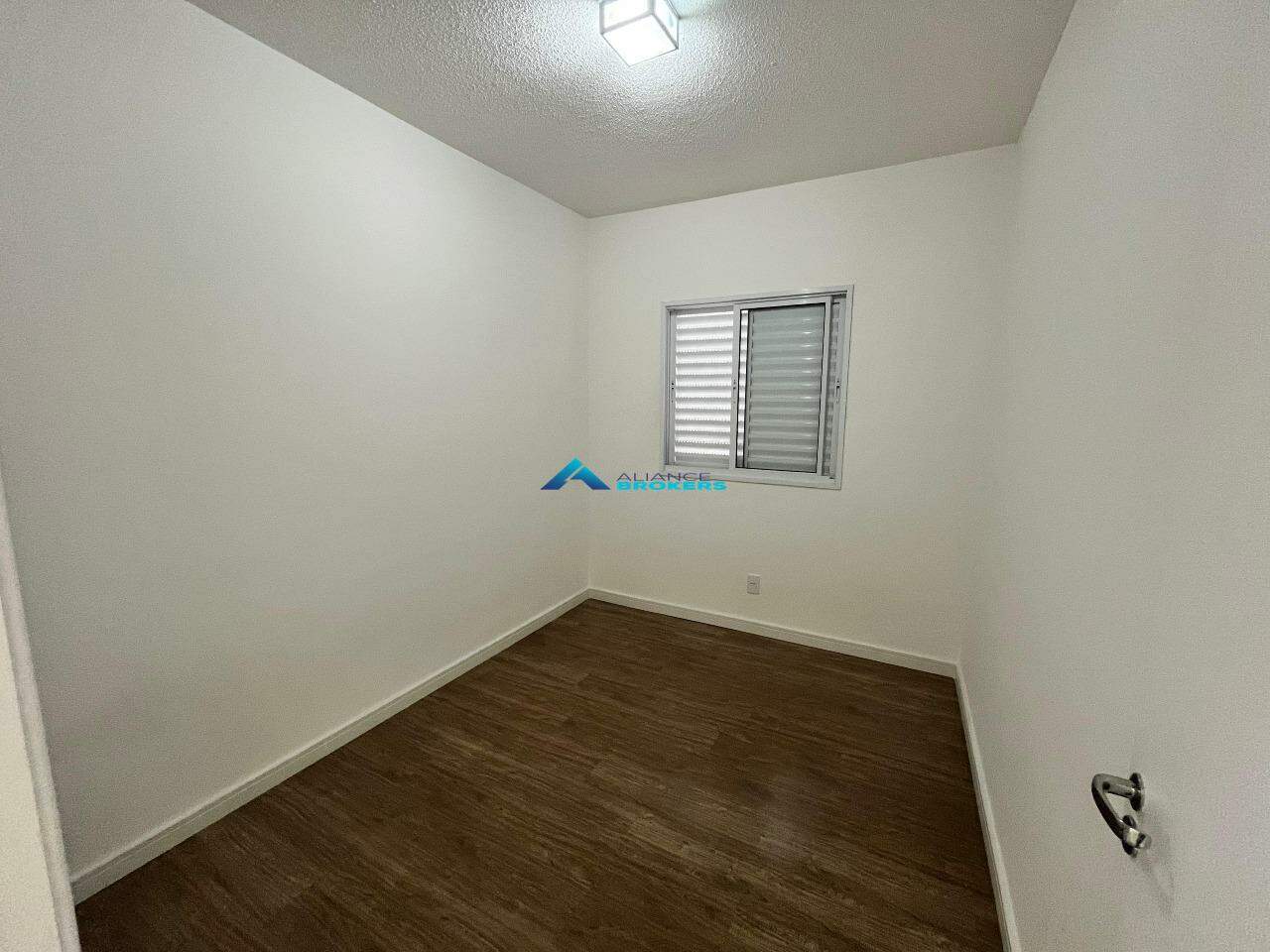 Apartamento para alugar com 2 quartos, 65m² - Foto 16