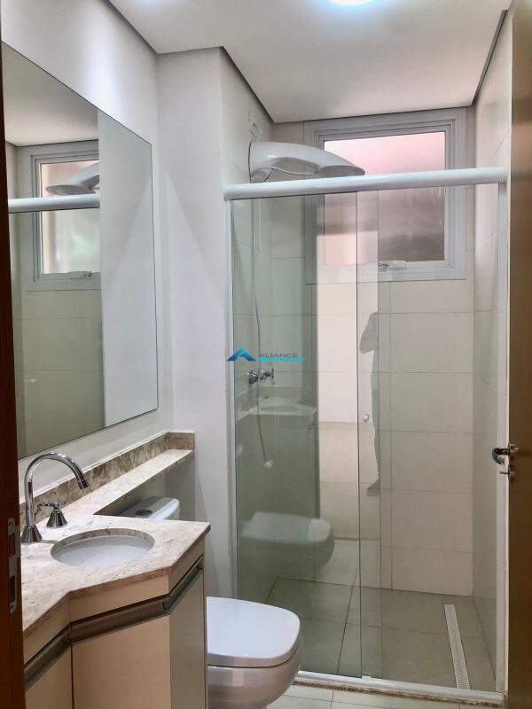 Apartamento para alugar com 2 quartos, 56m² - Foto 17