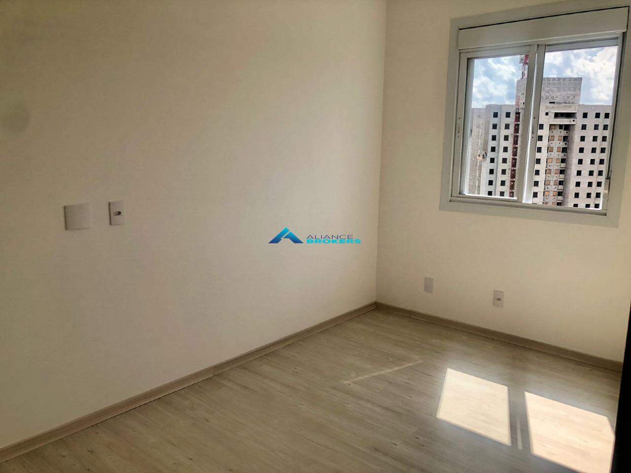 Apartamento para alugar com 2 quartos, 56m² - Foto 13