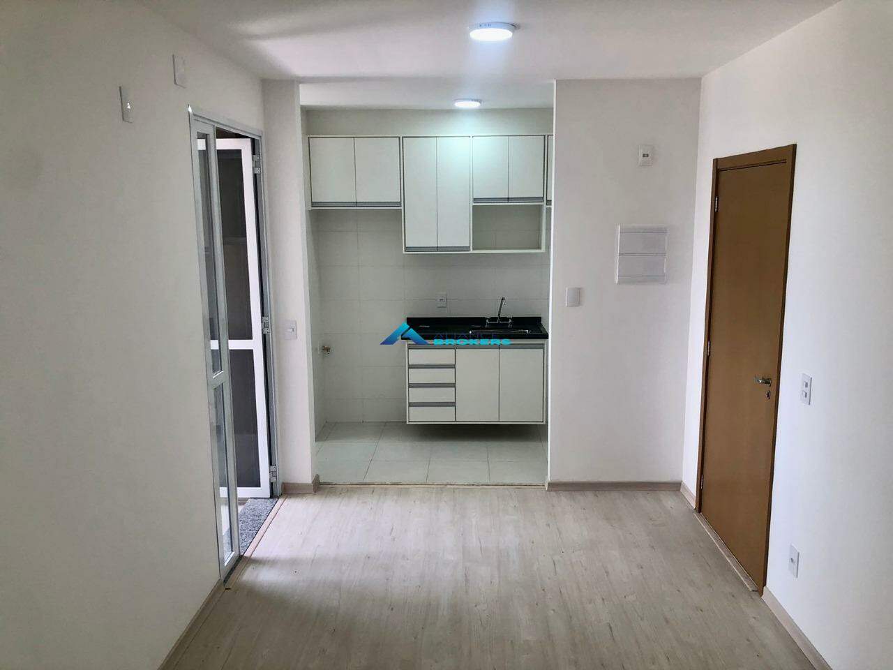 Apartamento para alugar com 2 quartos, 56m² - Foto 2