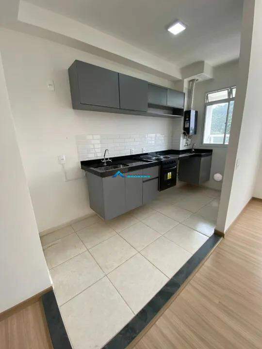 Apartamento à venda com 3 quartos, 60m² - Foto 3