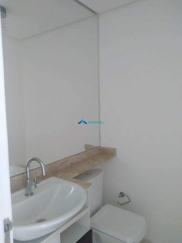 Apartamento para alugar com 3 quartos, 157m² - Foto 16