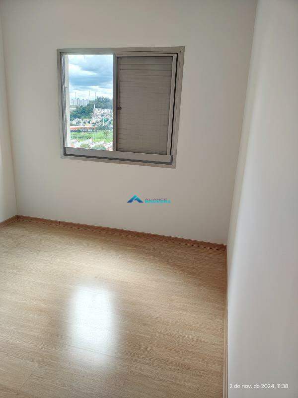 Apartamento para alugar com 2 quartos, 77m² - Foto 15