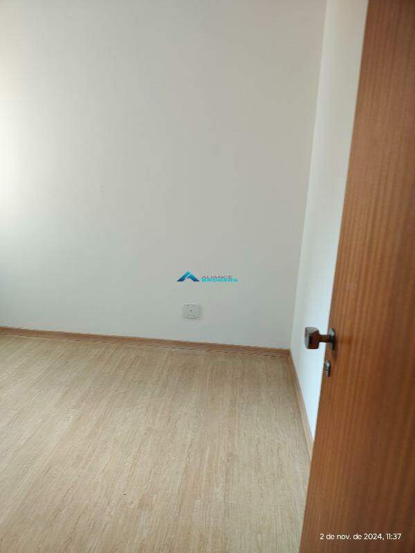 Apartamento para alugar com 2 quartos, 77m² - Foto 19