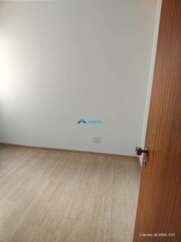 Apartamento para alugar com 2 quartos, 77m² - Foto 17