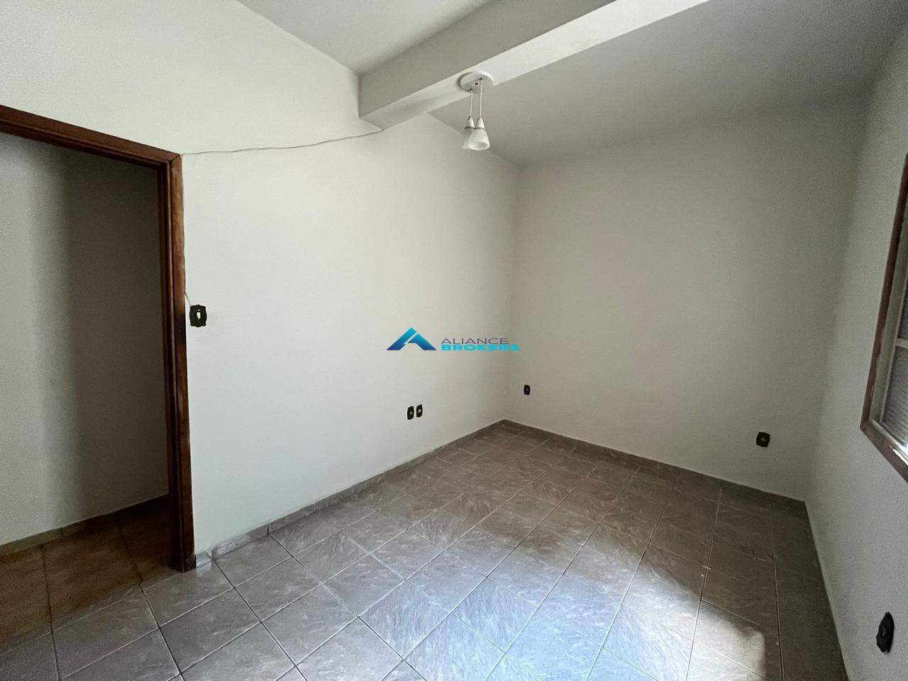 Casa para alugar com 3 quartos, 80m² - Foto 16