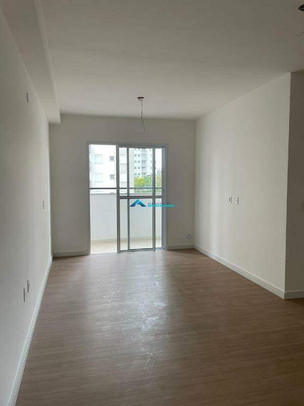 Apartamento à venda com 3 quartos, 78m² - Foto 9