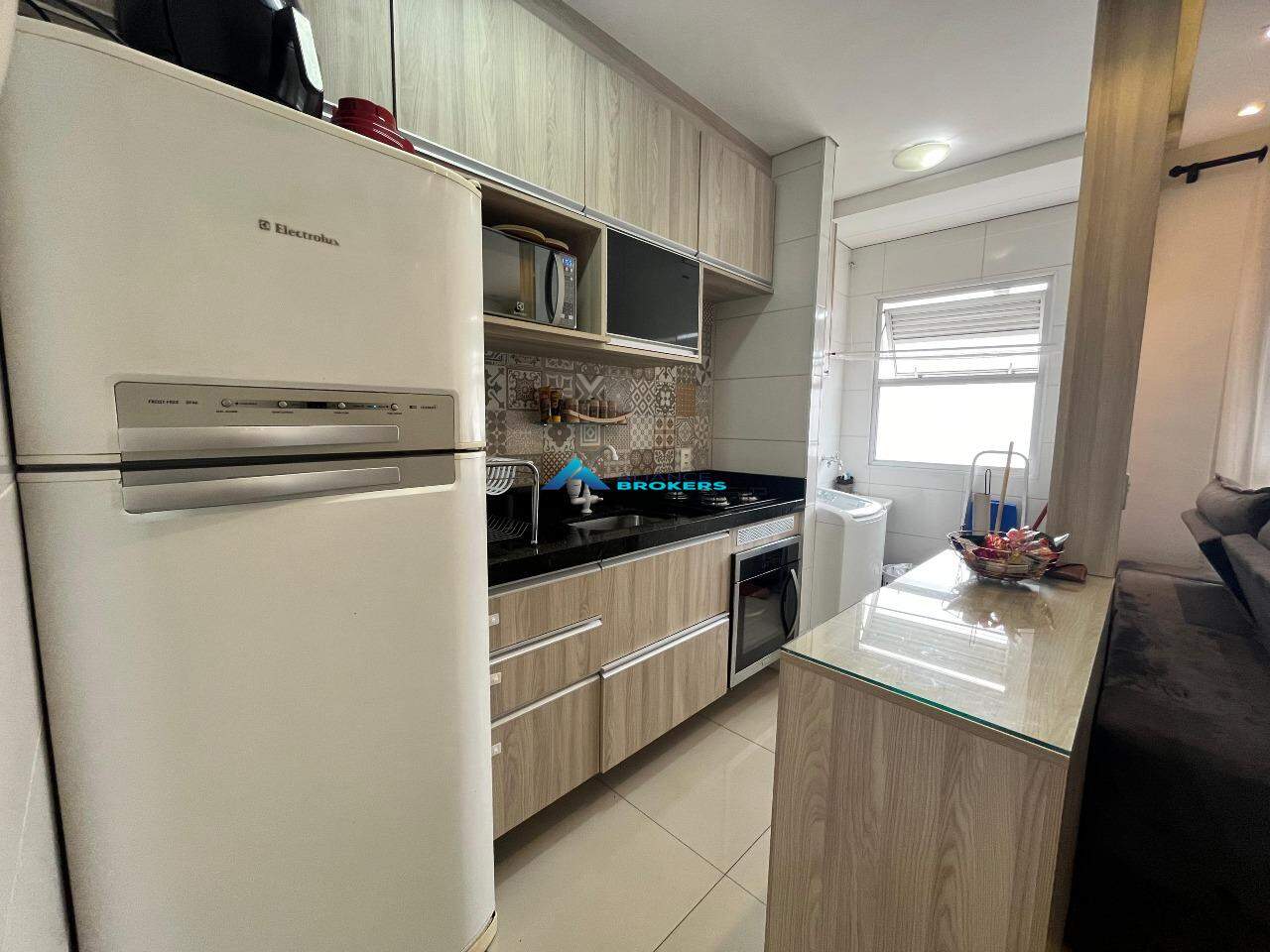 Apartamento à venda com 2 quartos, 50m² - Foto 11