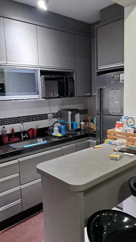 Apartamento à venda com 2 quartos, 60m² - Foto 7