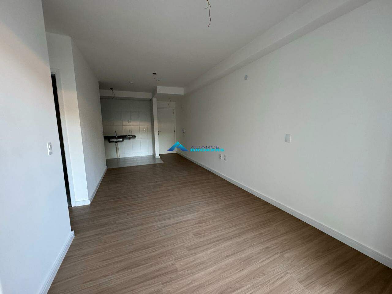 Apartamento à venda com 2 quartos, 64m² - Foto 5