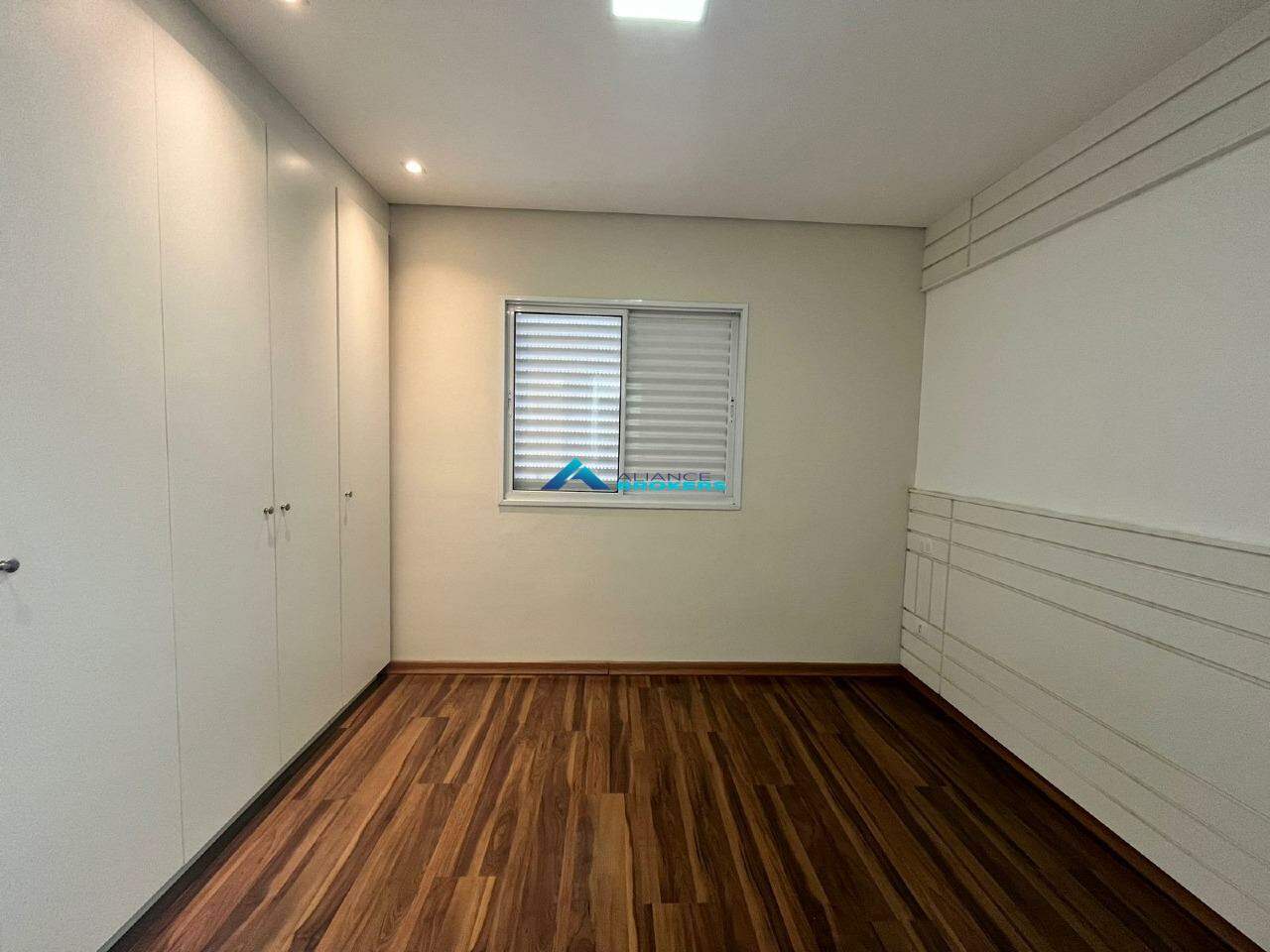 Apartamento à venda com 3 quartos, 86m² - Foto 22