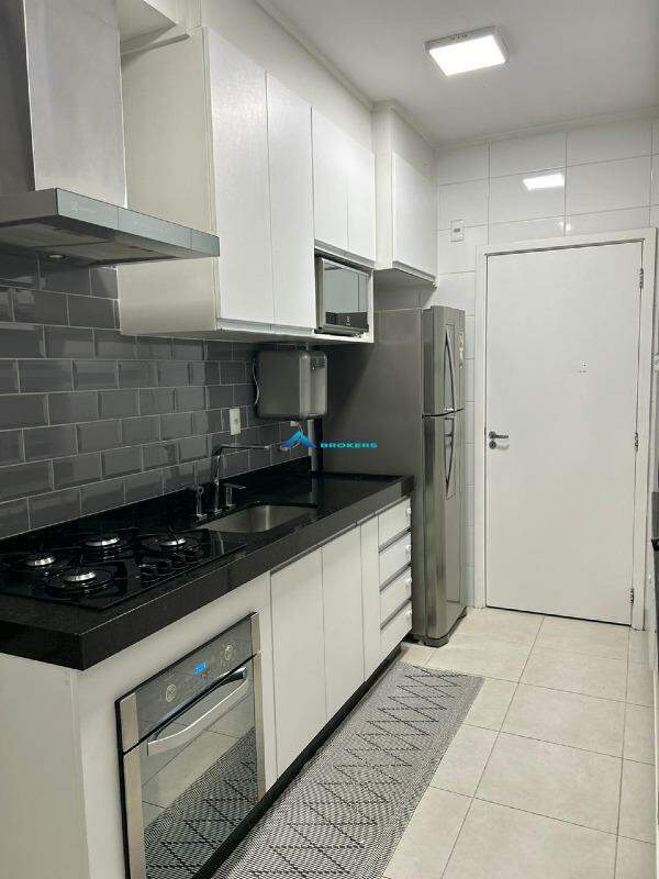 Apartamento à venda com 2 quartos, 87m² - Foto 11