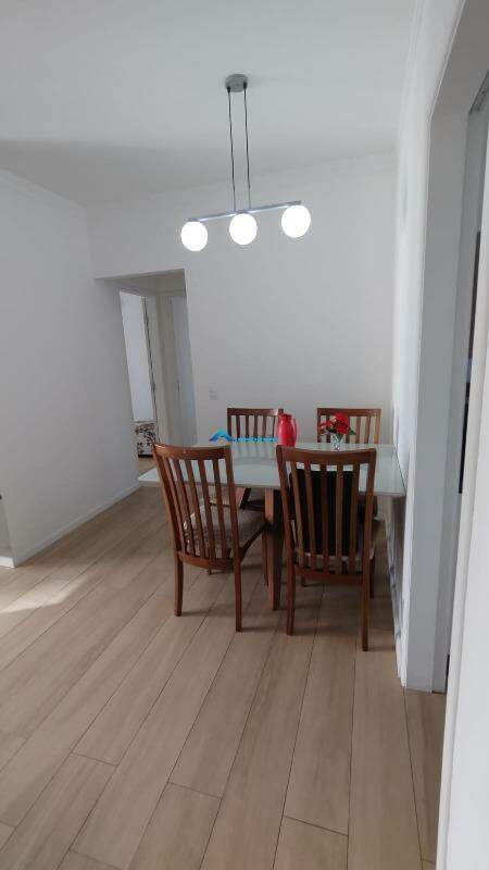 Apartamento à venda com 2 quartos, 62m² - Foto 7