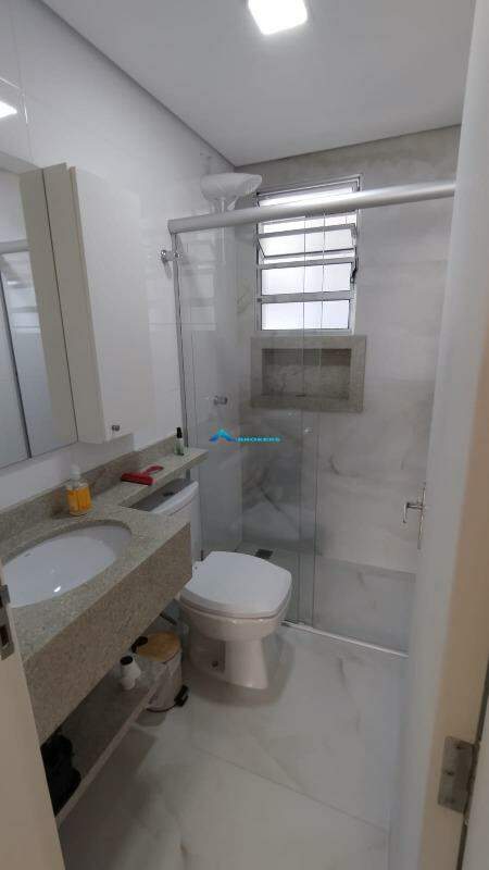 Apartamento à venda com 2 quartos, 62m² - Foto 14