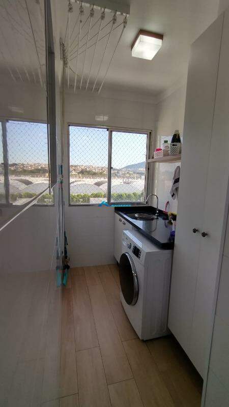 Apartamento à venda com 2 quartos, 62m² - Foto 11