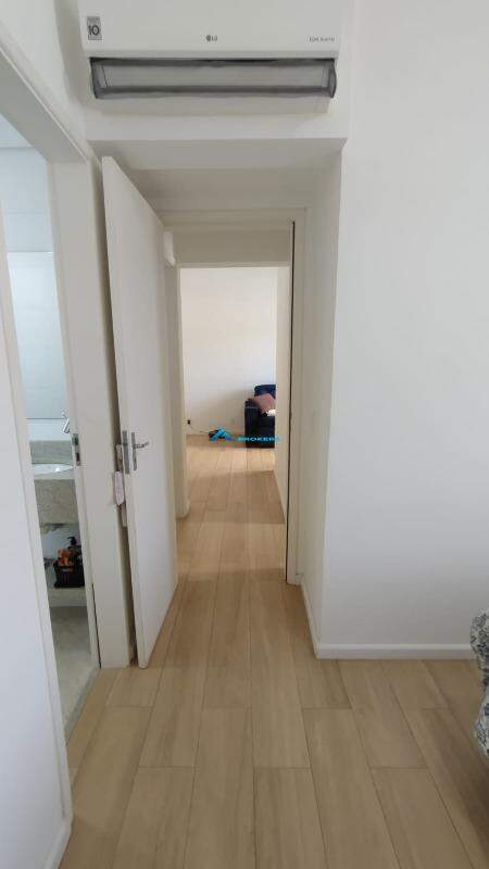 Apartamento à venda com 2 quartos, 62m² - Foto 19