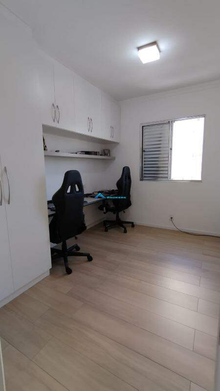 Apartamento à venda com 2 quartos, 62m² - Foto 10