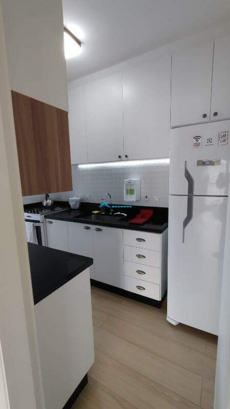 Apartamento à venda com 2 quartos, 62m² - Foto 3