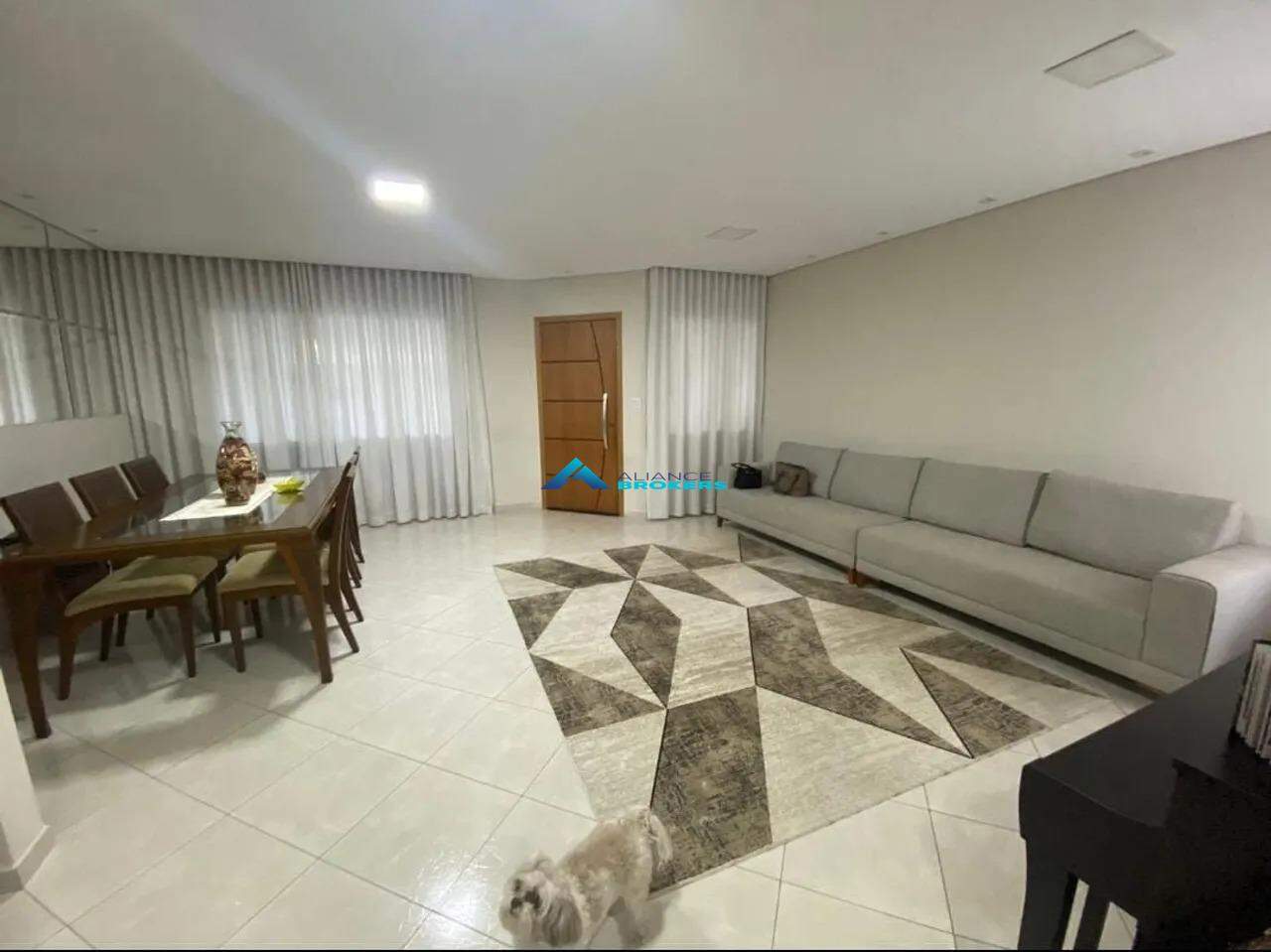 Casa à venda com 3 quartos, 210m² - Foto 3