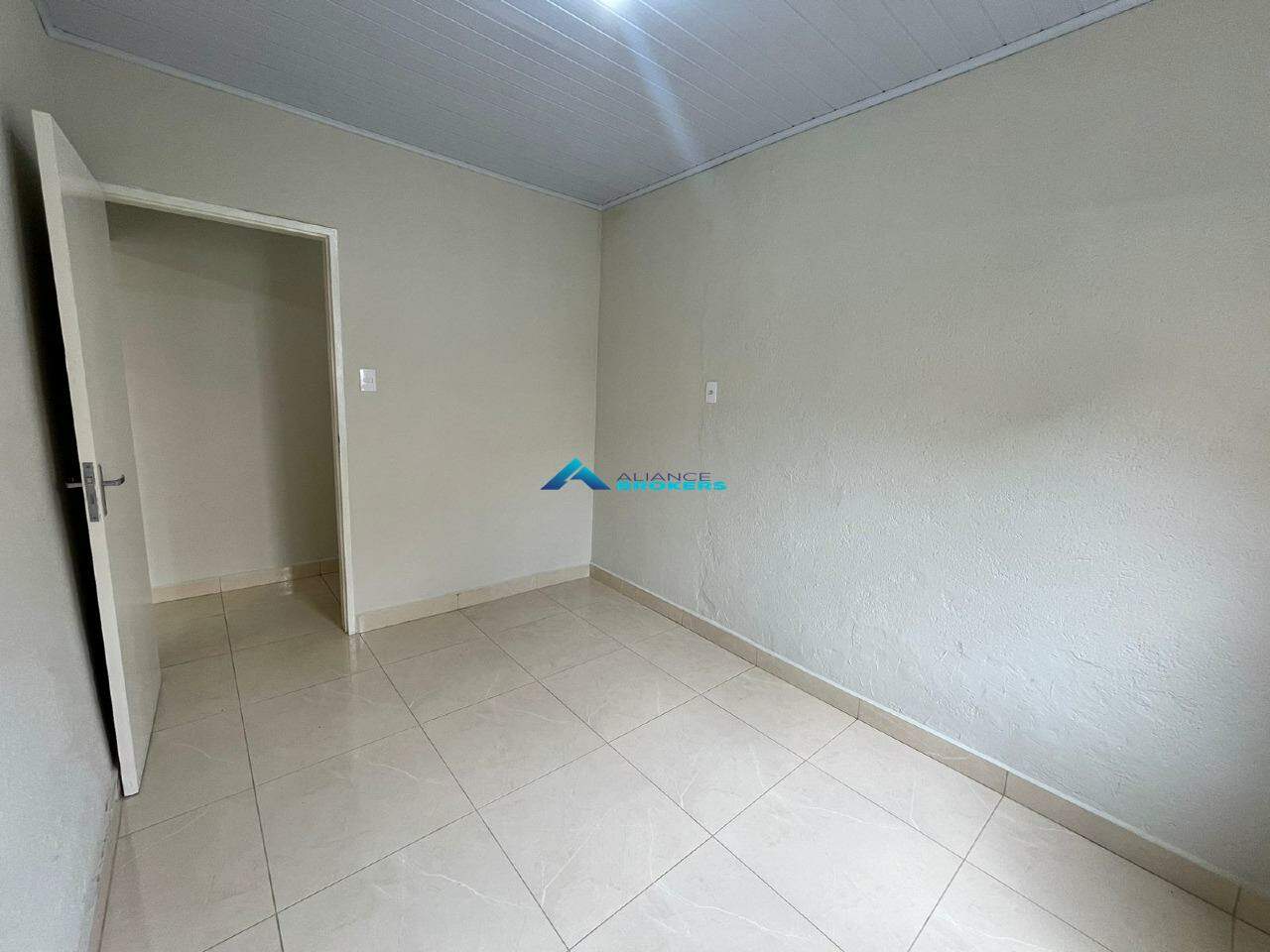 Casa para alugar com 2 quartos, 114m² - Foto 15