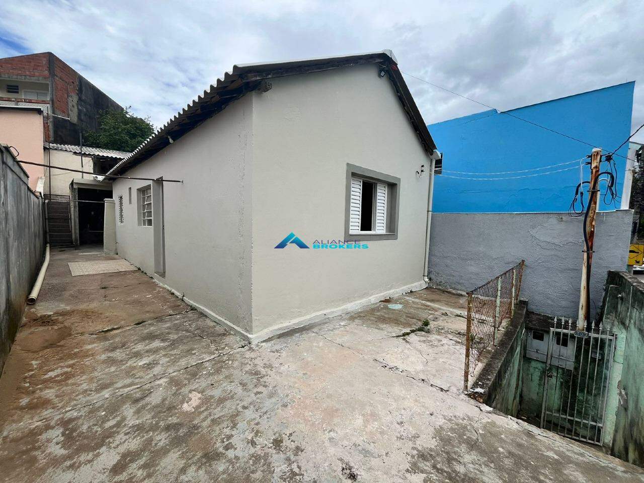 Casa para alugar com 2 quartos, 114m² - Foto 1