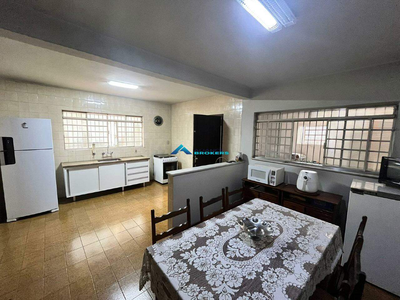 Casa à venda com 3 quartos, 481m² - Foto 8