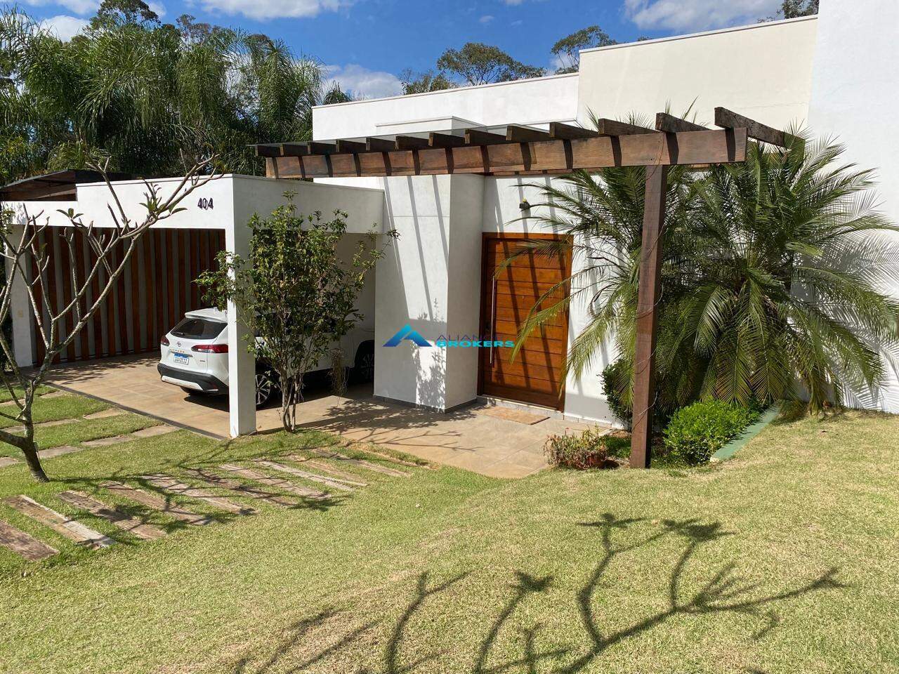 Casa de Condomínio à venda com 4 quartos, 433m² - Foto 1