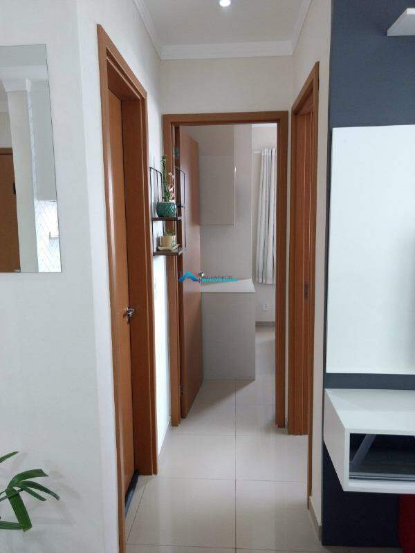 Apartamento à venda com 2 quartos, 45m² - Foto 12