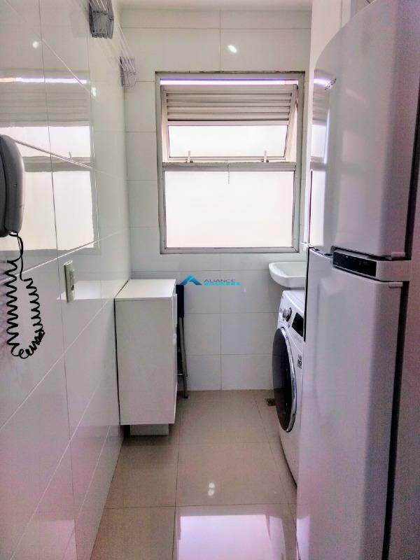 Apartamento à venda com 2 quartos, 45m² - Foto 11