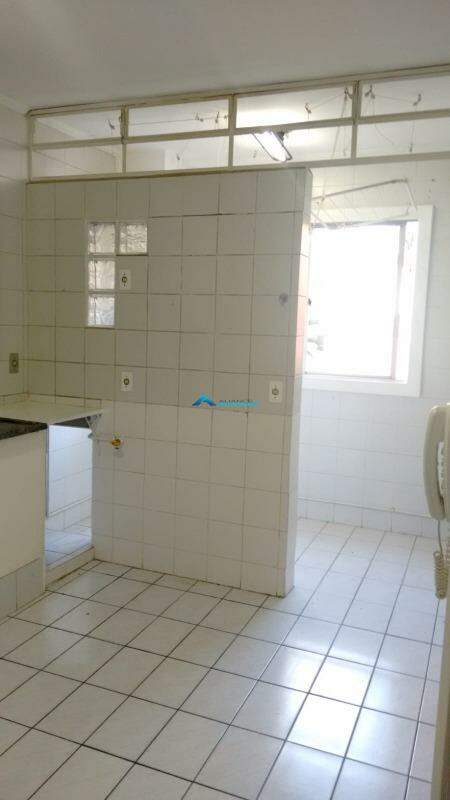 Apartamento à venda com 2 quartos, 64m² - Foto 5