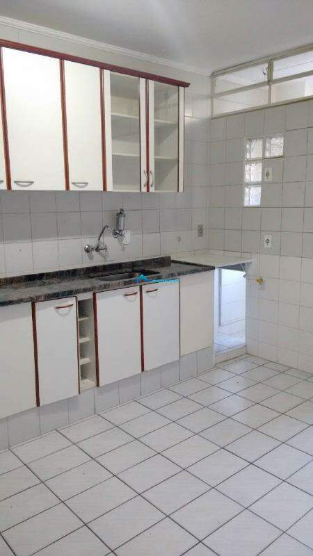 Apartamento à venda com 2 quartos, 64m² - Foto 6