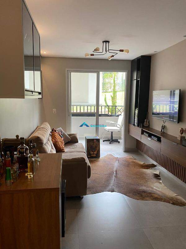 Apartamento à venda com 2 quartos, 70m² - Foto 3