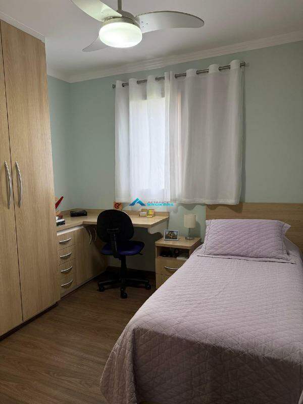 Apartamento à venda com 3 quartos, 80m² - Foto 12