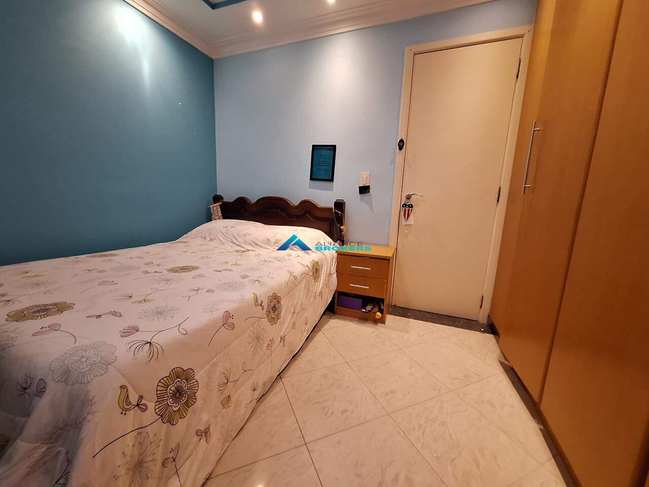 Apartamento à venda com 3 quartos, 96m² - Foto 12