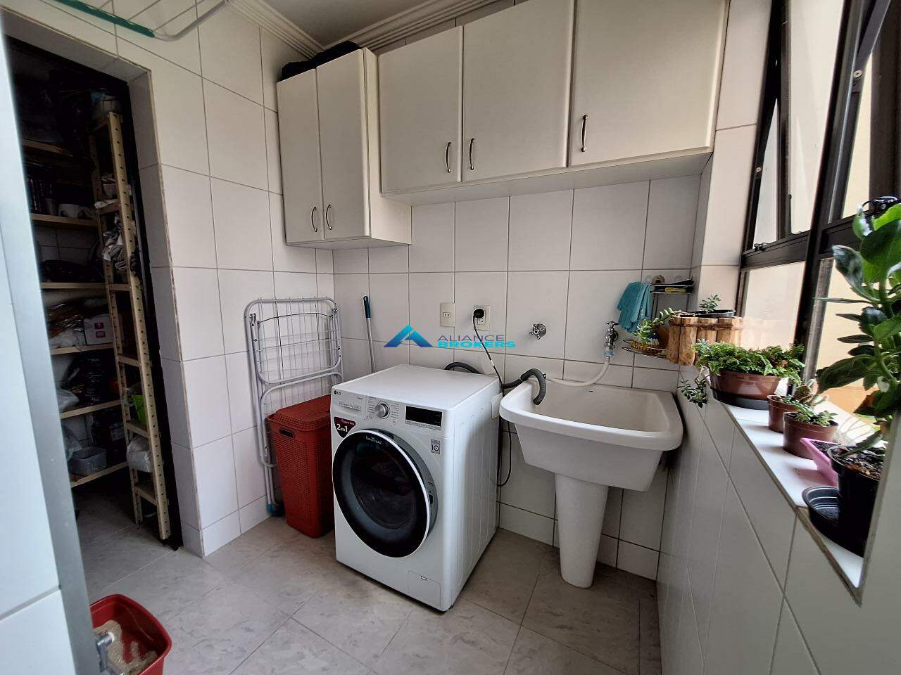 Apartamento à venda com 3 quartos, 96m² - Foto 5