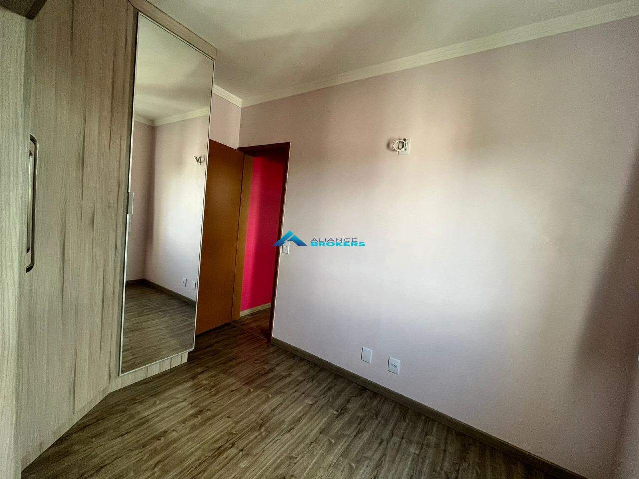 Apartamento à venda com 2 quartos, 50m² - Foto 19